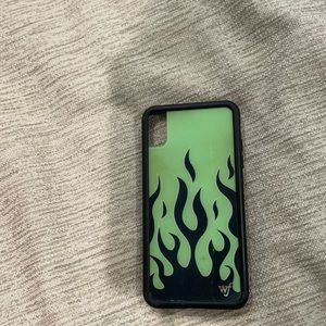 Wildflower green flame case